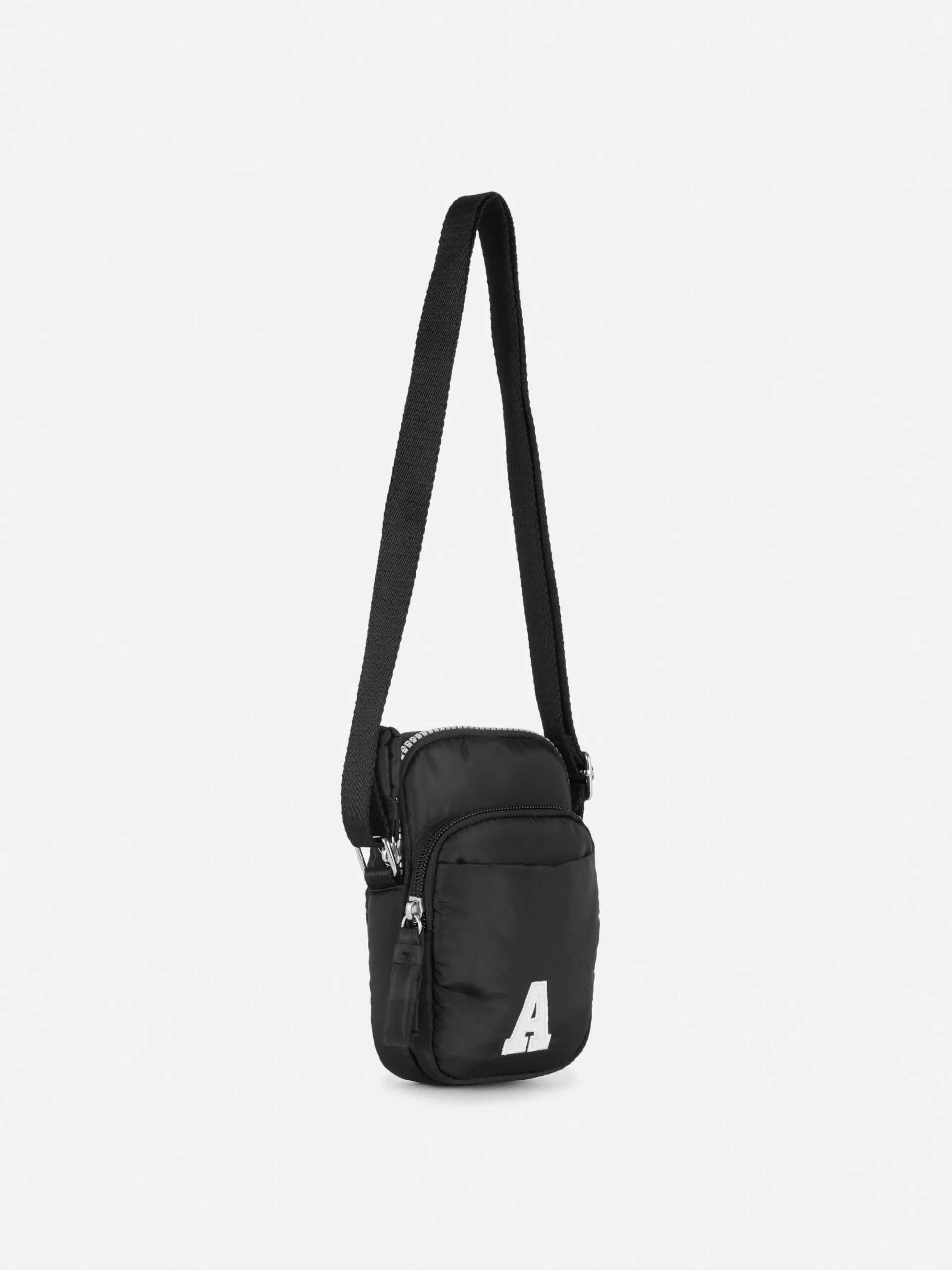 Bolso Para Teléfono Con Detalle De Inicial
