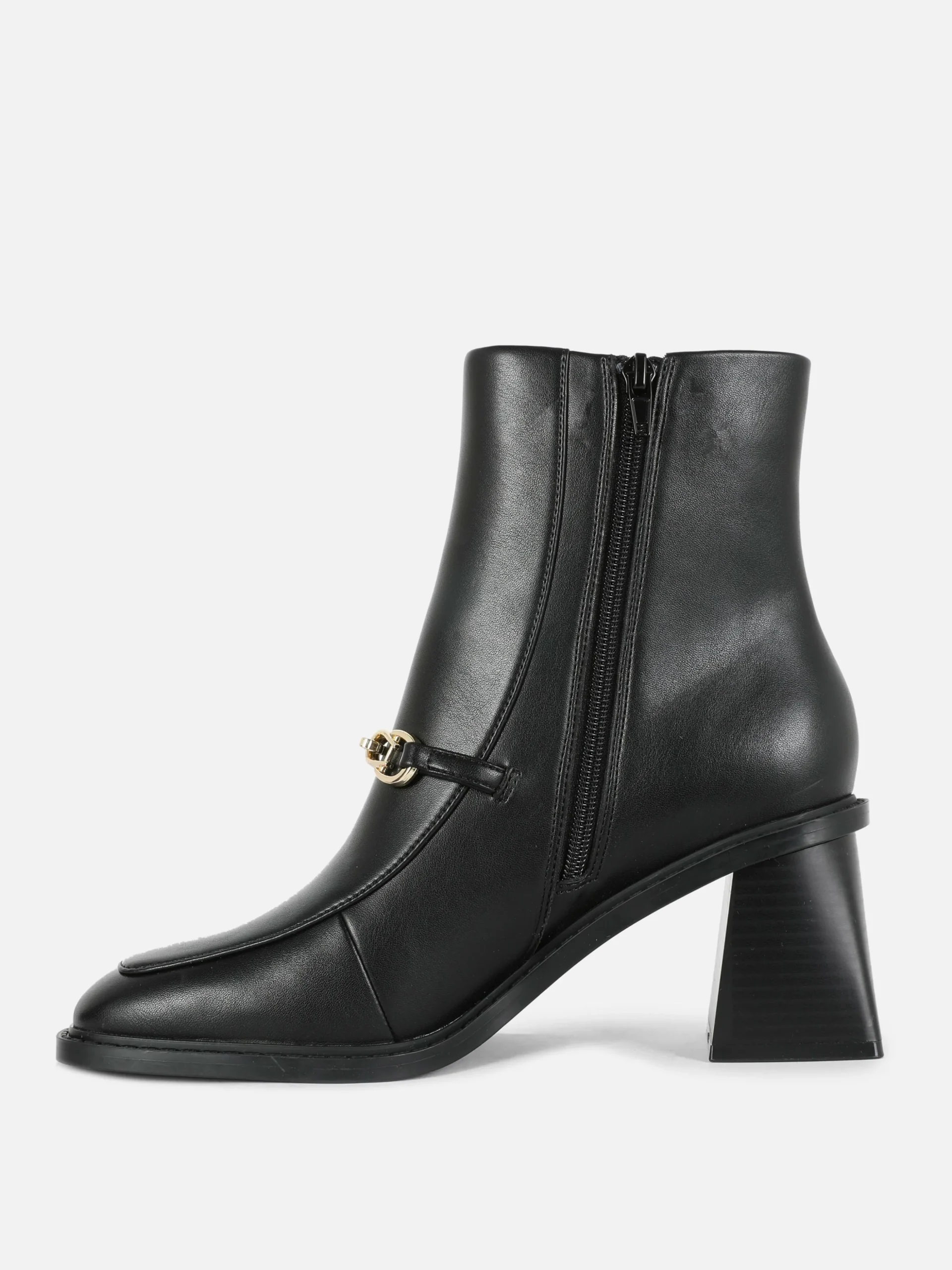 Botas De Tacón Con Detalle De Cadena De Rita Ora