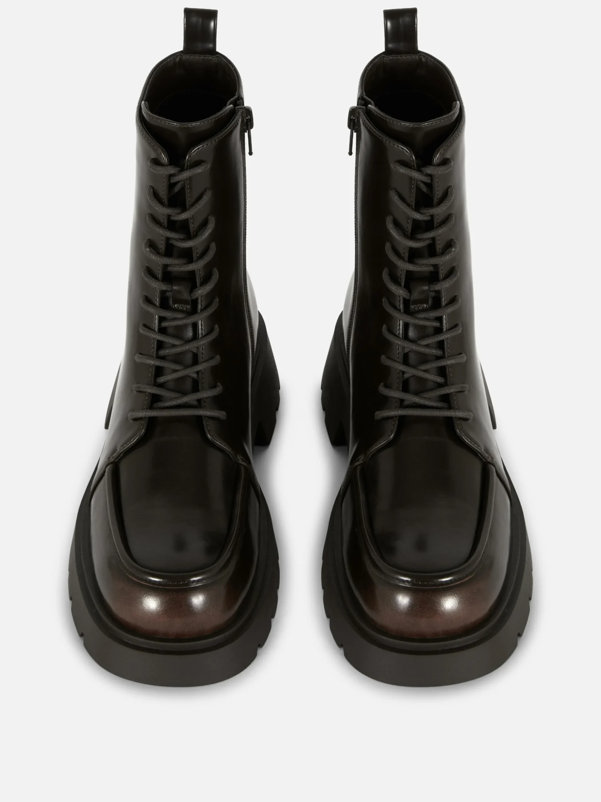 Botines Ribeteados Con Cordones