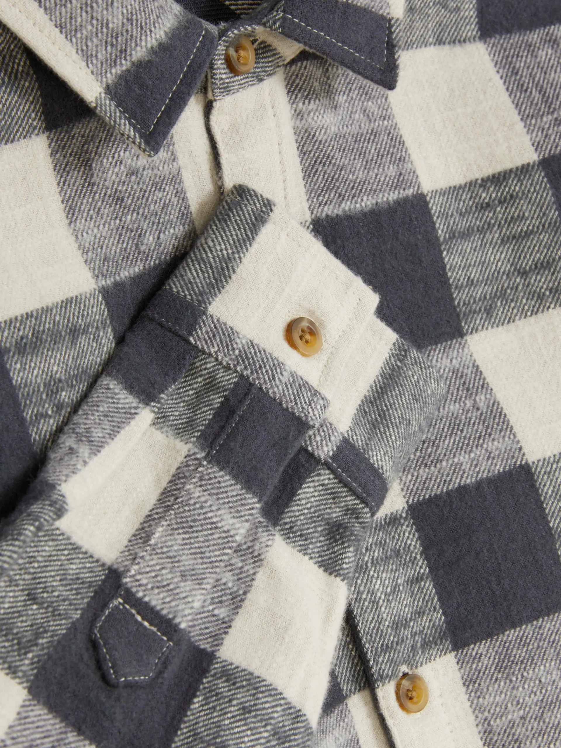 Camisa A Cuadros Con Botones