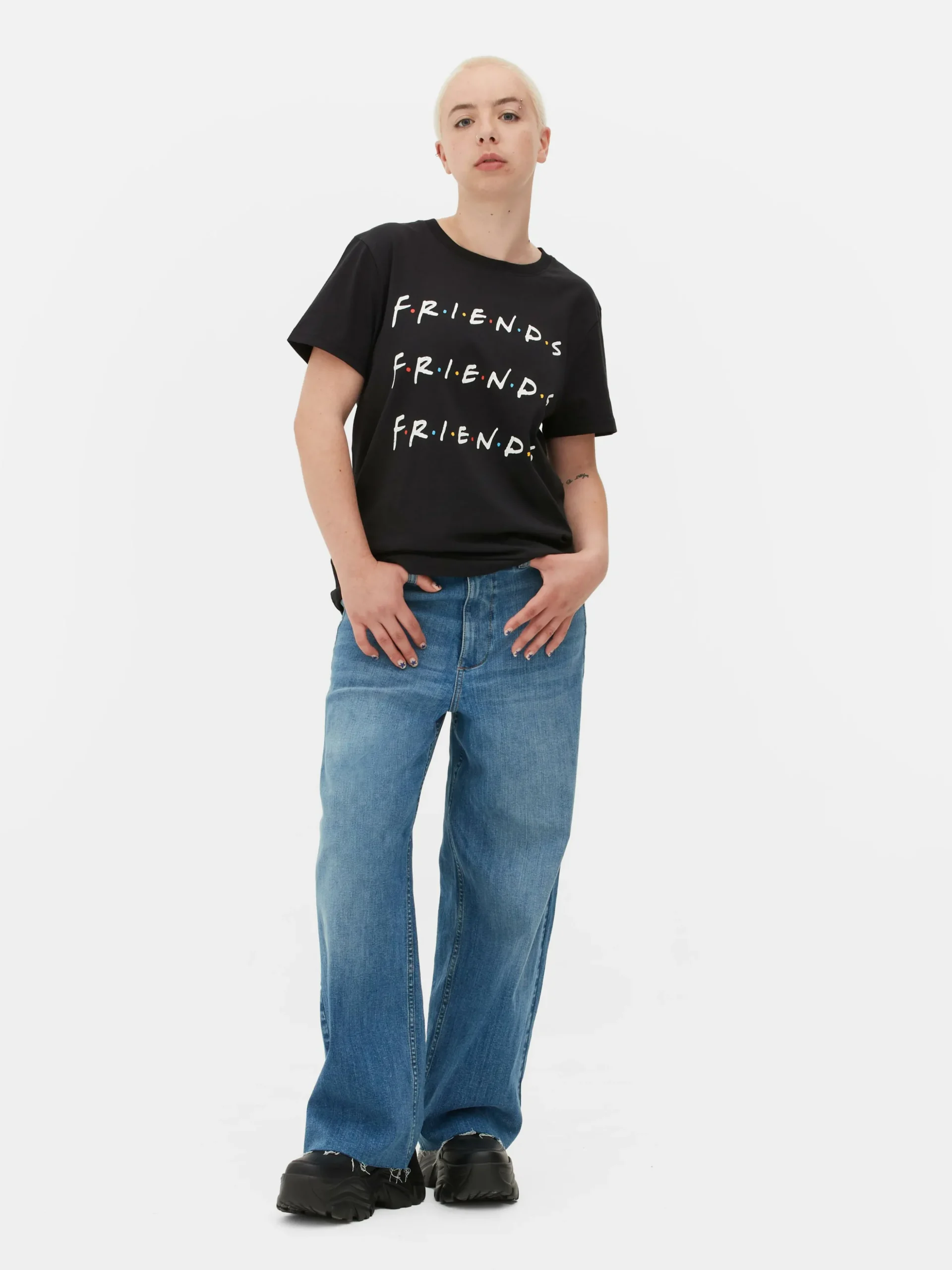 Camiseta Con Estampado Gráfico De «Friends»