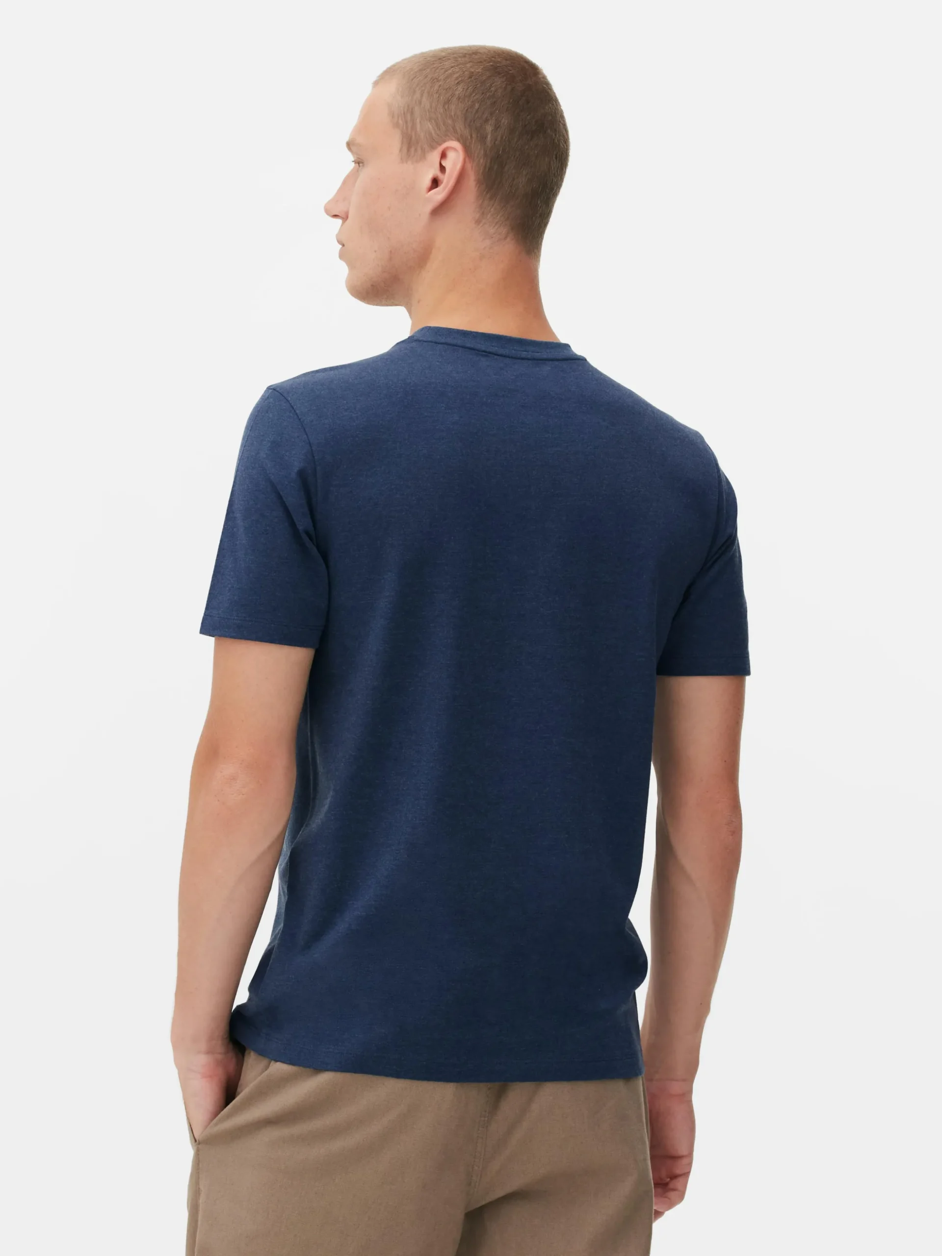 Camiseta De Manga Corta Y Corte Entallado