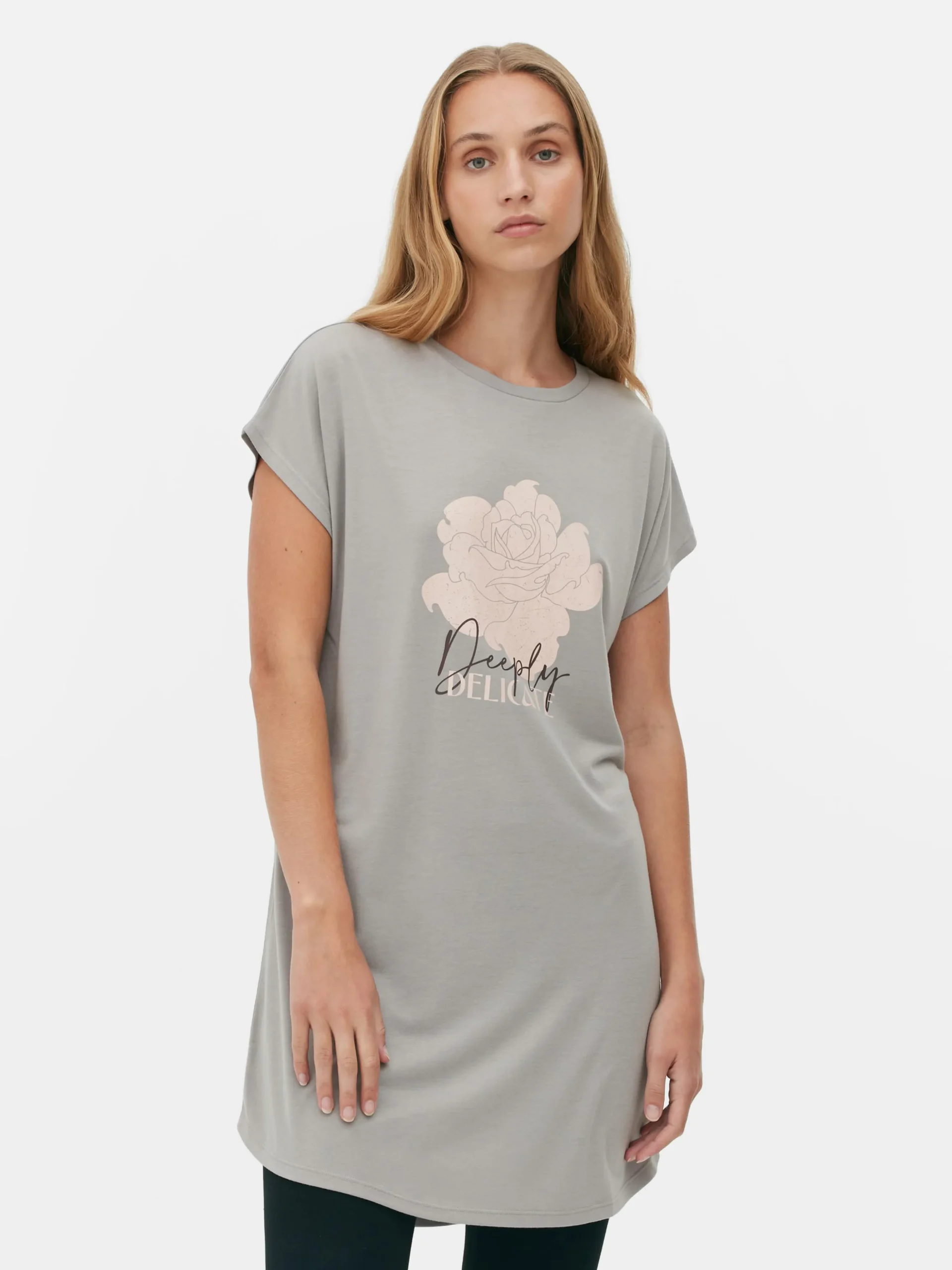 Camiseta Larga De Cuello Redondo