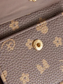 Cartera Con Inicial De Minnie Mouse De Disney