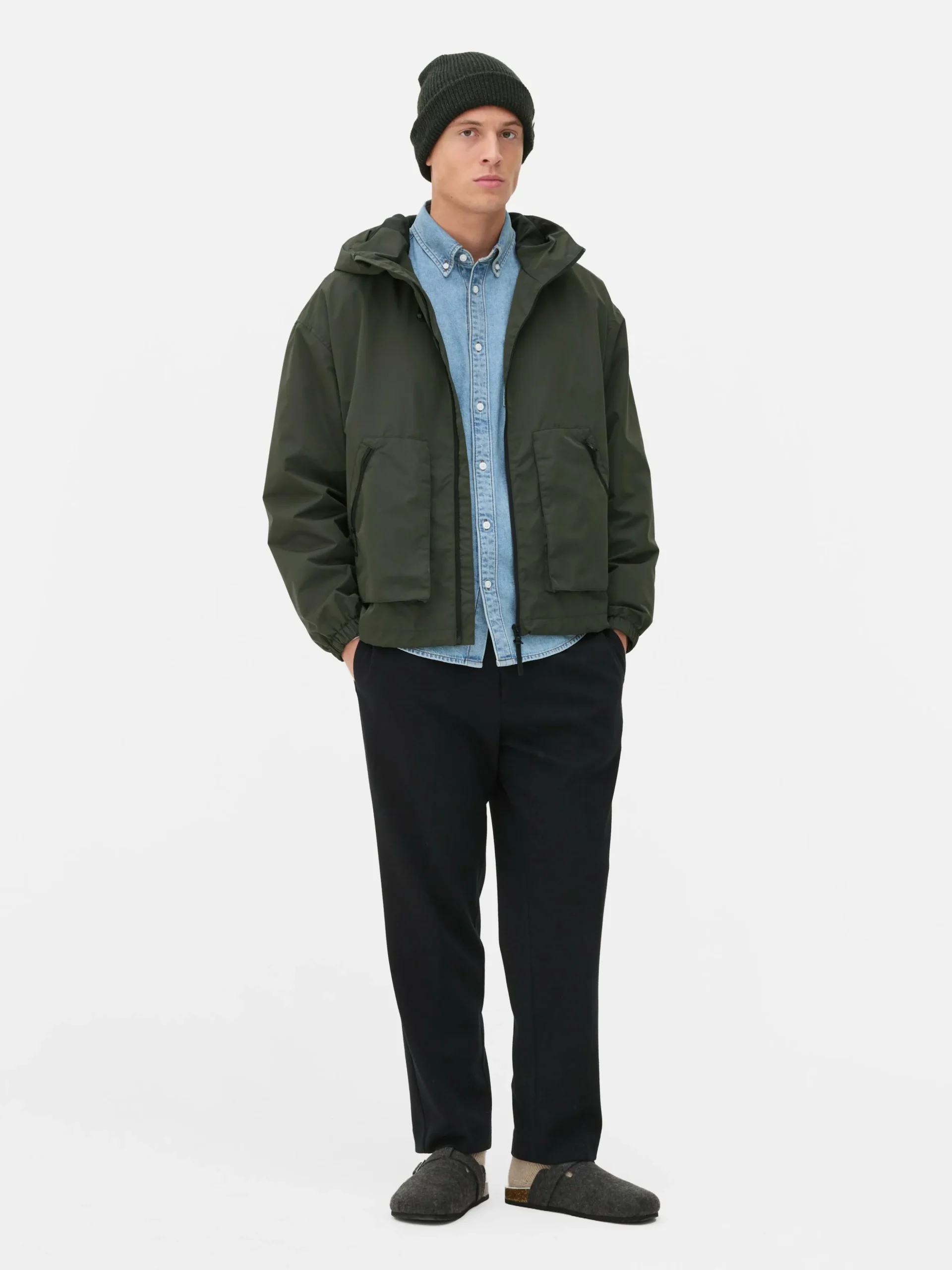 Chaqueta Cortavientos Con Capucha