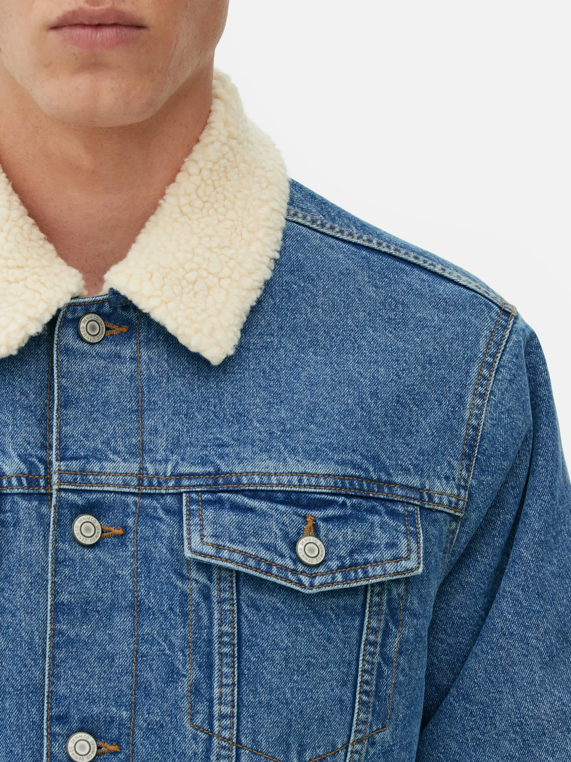 Chaqueta Vaquera Con Cuello De Borrego Sintético