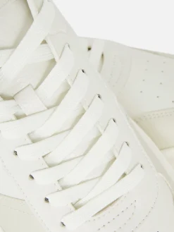 Deportivas De Caña Baja Con Cordones De Kem