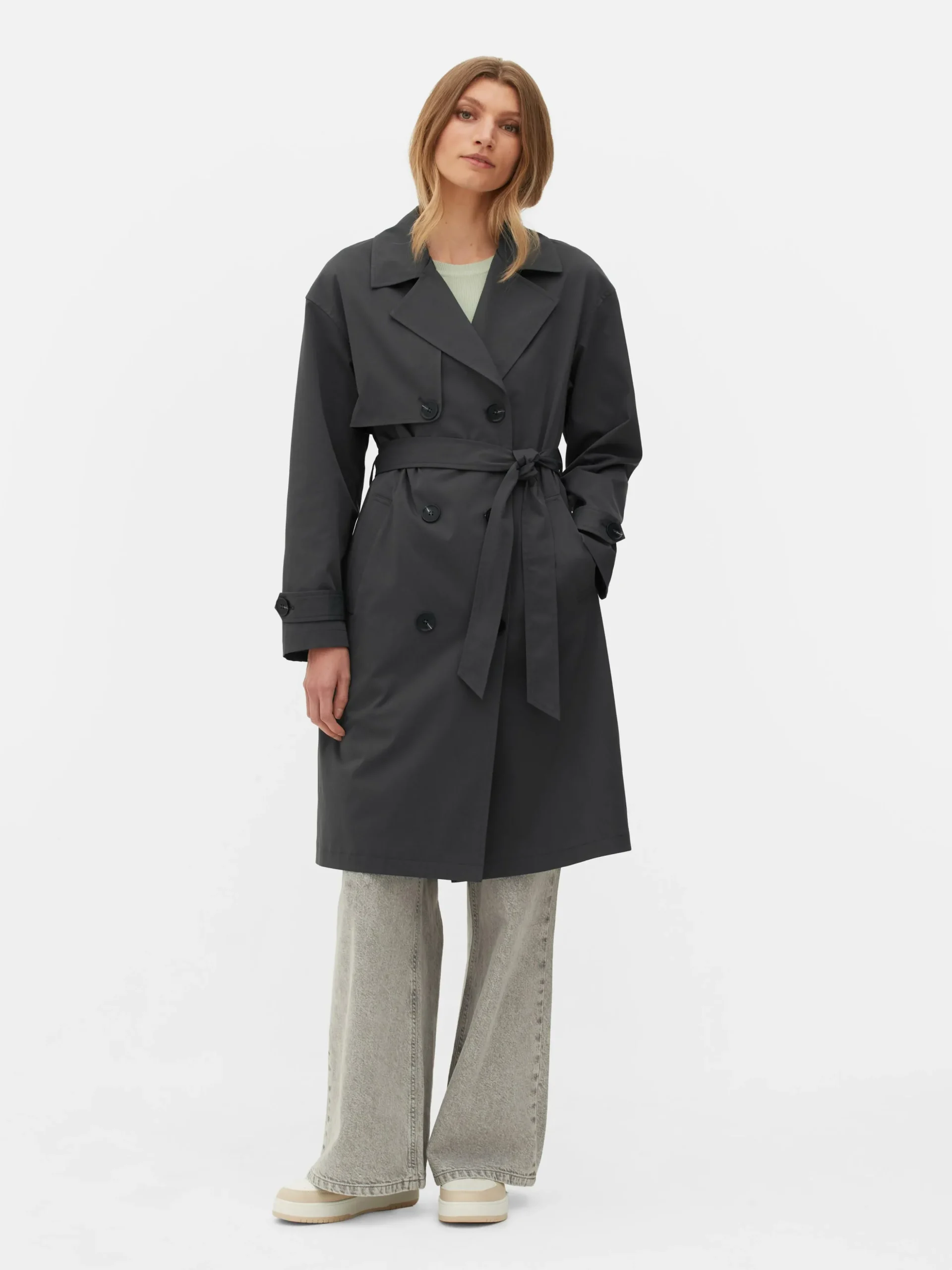 Gabardina De Doble Botonadura Con Cinturón