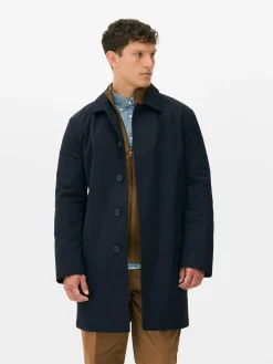 Impermeable Largo Con Botonadura Sencilla