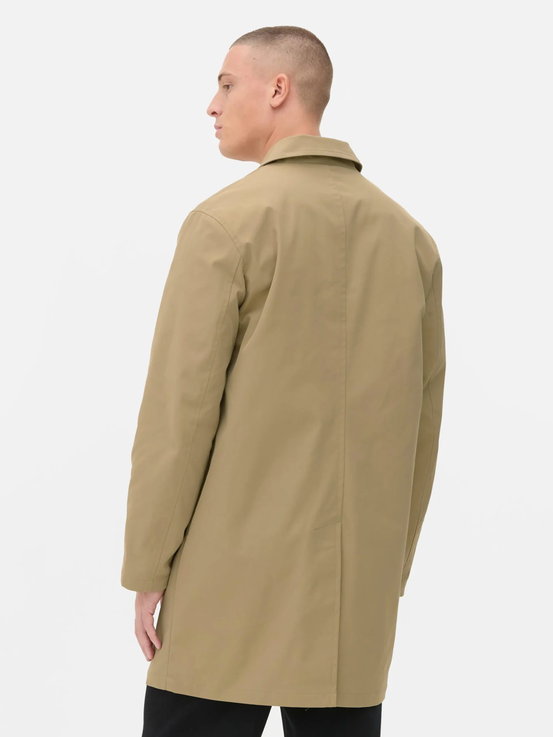 Impermeable Largo Con Botonadura Sencilla