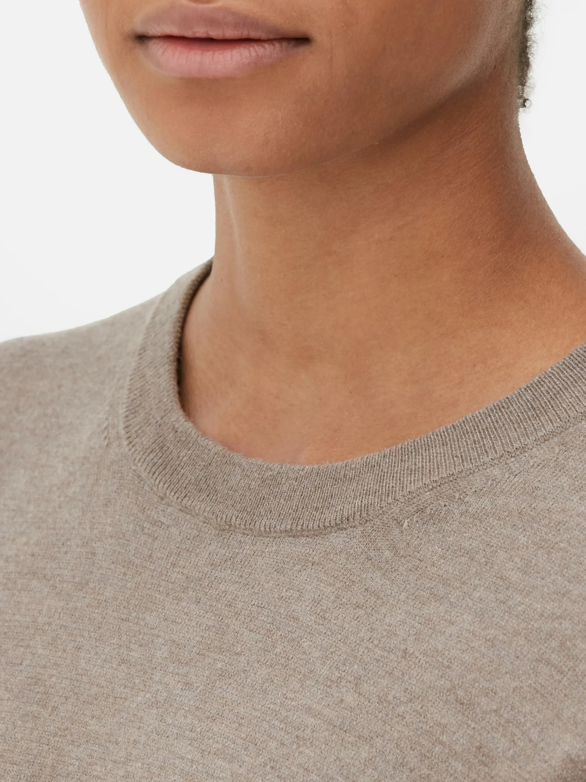 Jersey De Punto Fino Con Cuello Redondo