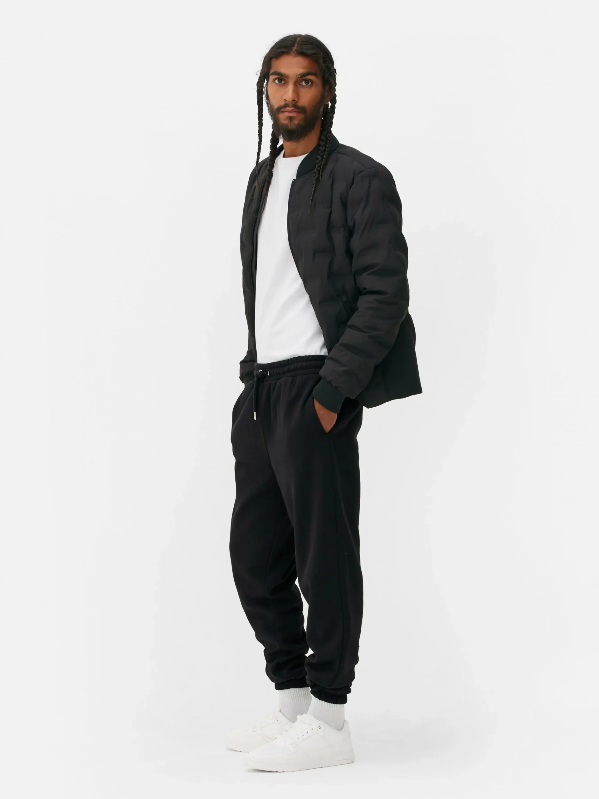 Joggers Con Bajos Ajustados