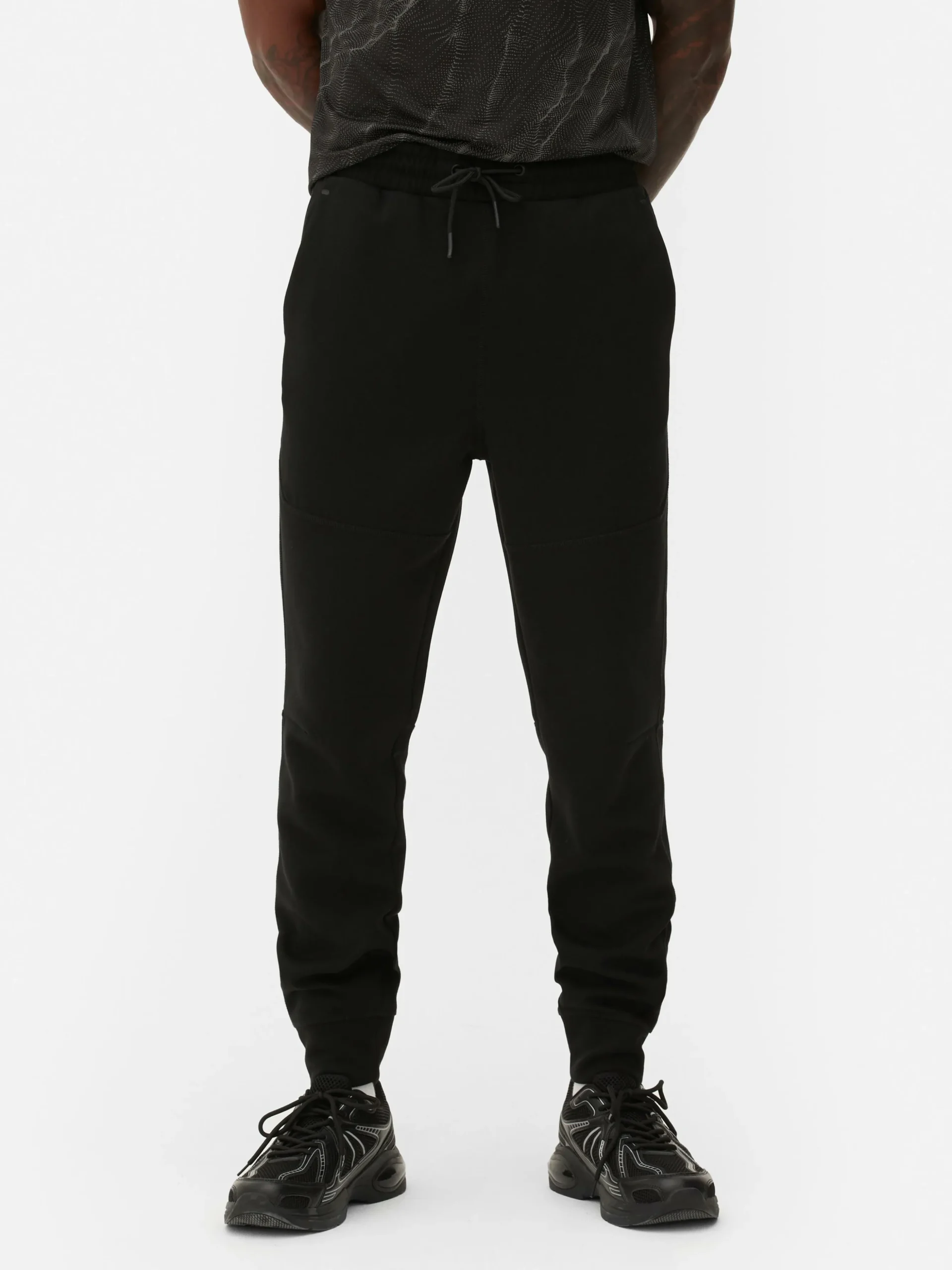 Joggers Reforzados De Corte Entallado