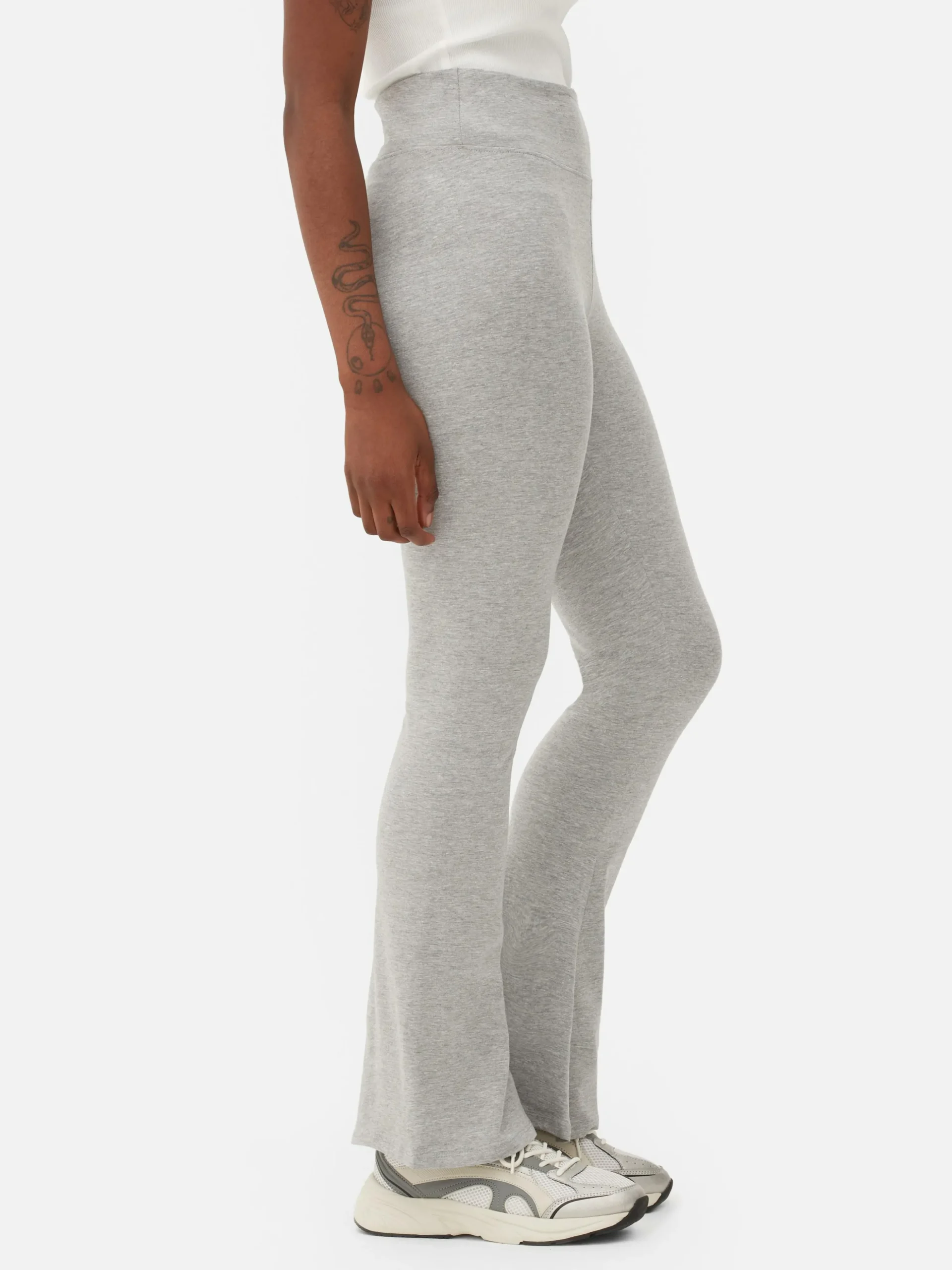 Leggings De Punto Acampanados De Talle Alto