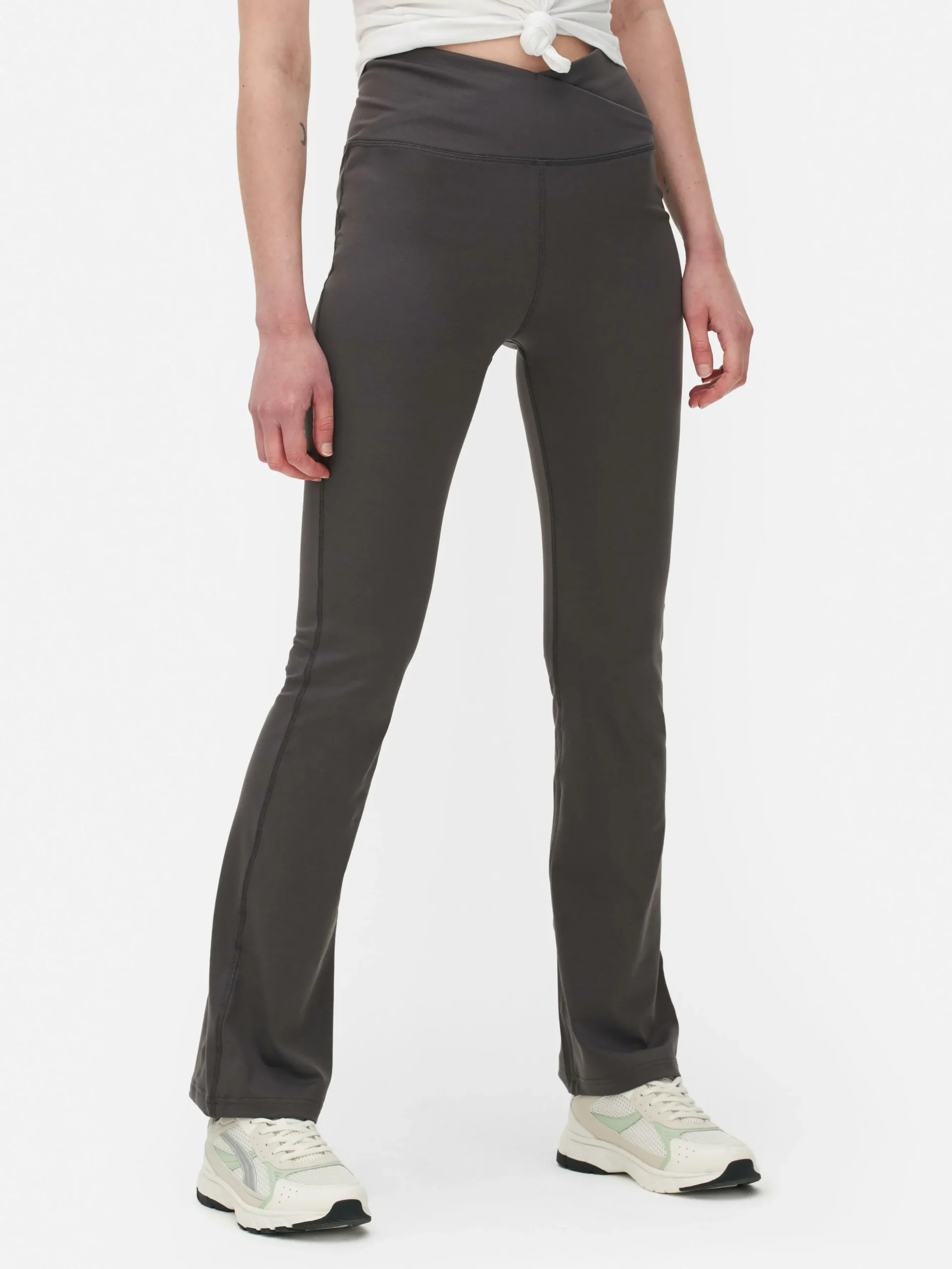 Leggings De Yoga Acampanados Con Cintura En «V»