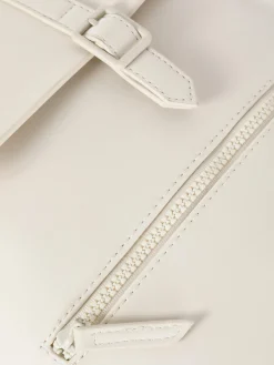 Mochila Con Solapa