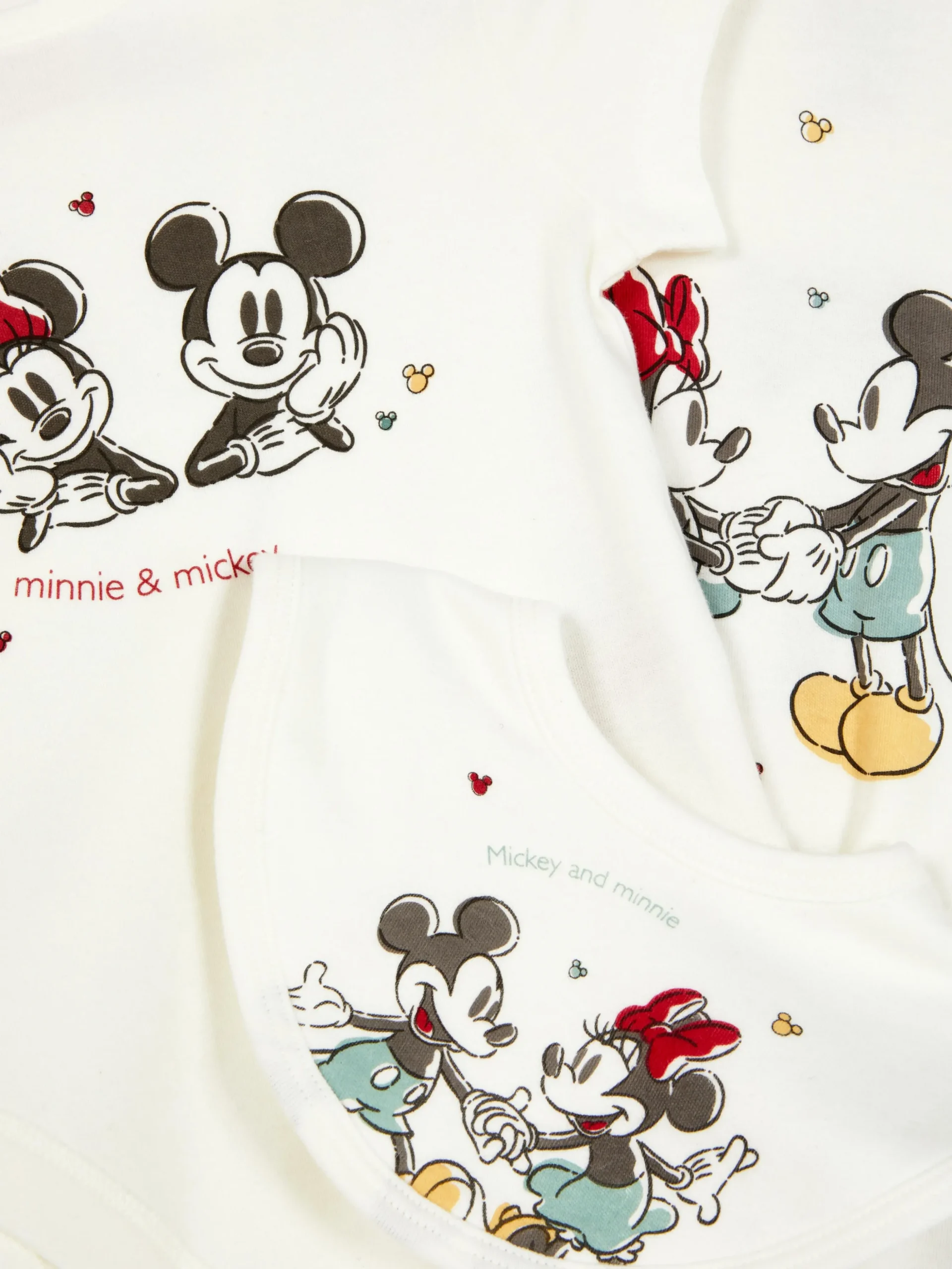 Pack De Body, Pijama Y Babero De Disney