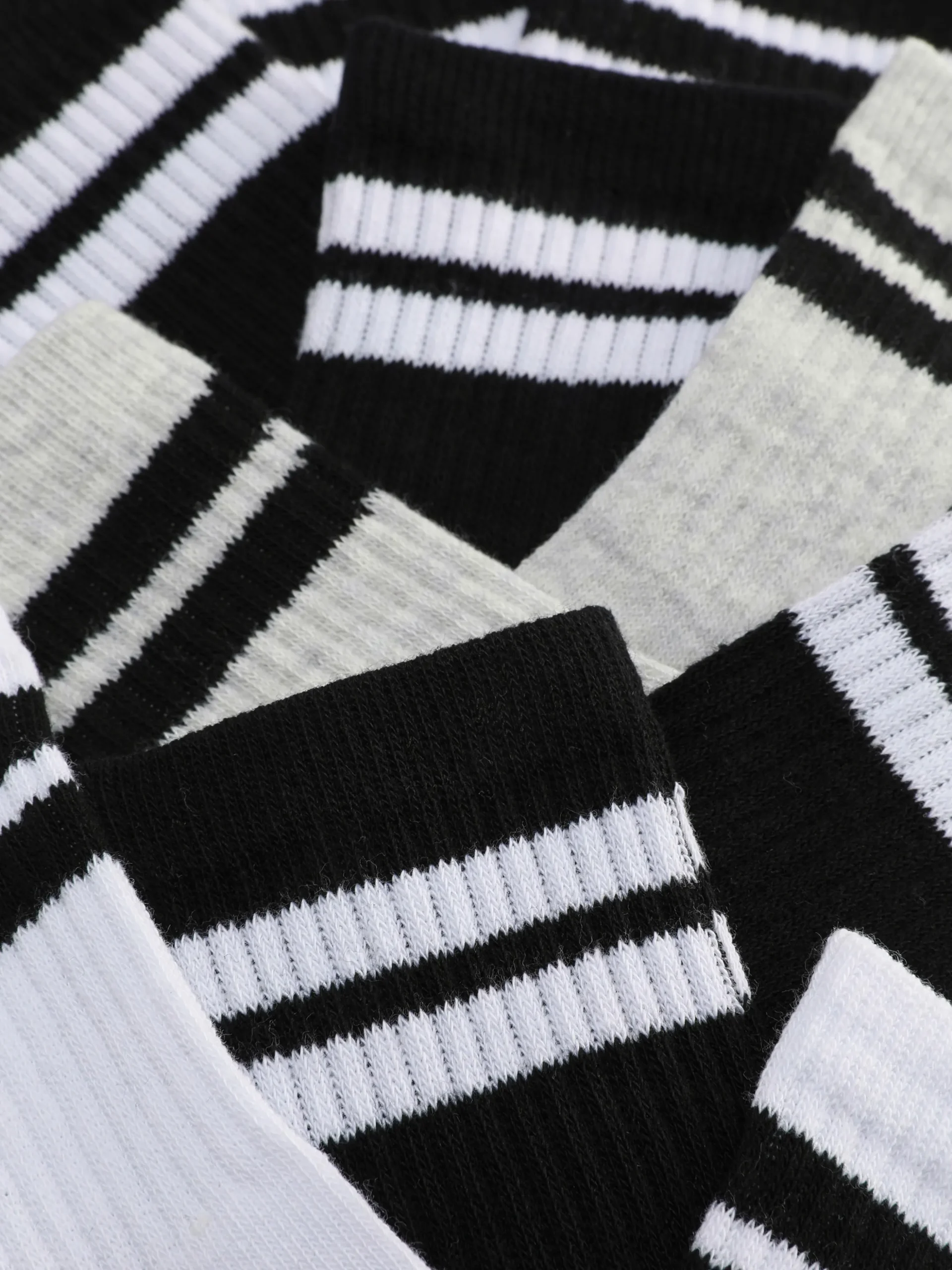 Pack De 5 Pares De Calcetines Deportivos A Rayas