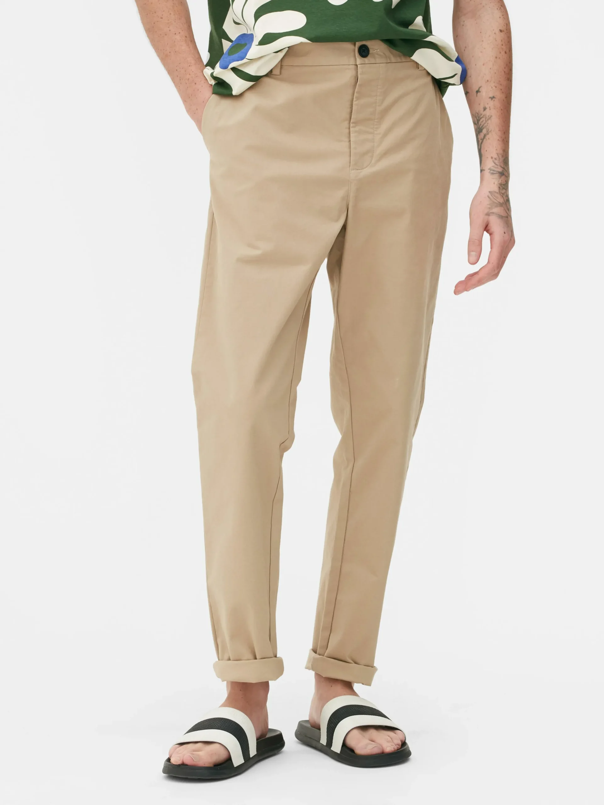 Pantalón Chino Elástico De Corte Entallado