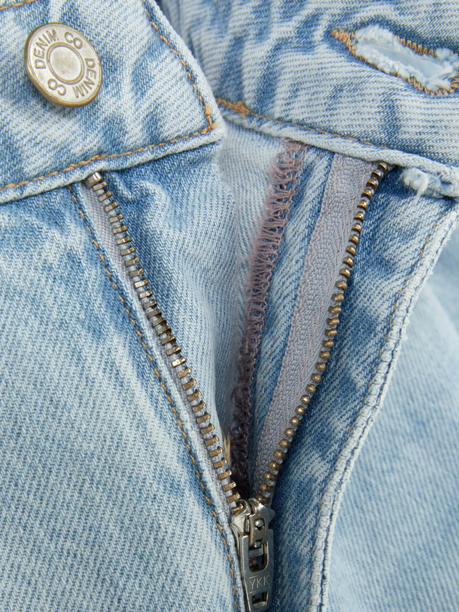 Pantalones Vaqueros De Pernera Ancha Desgastados