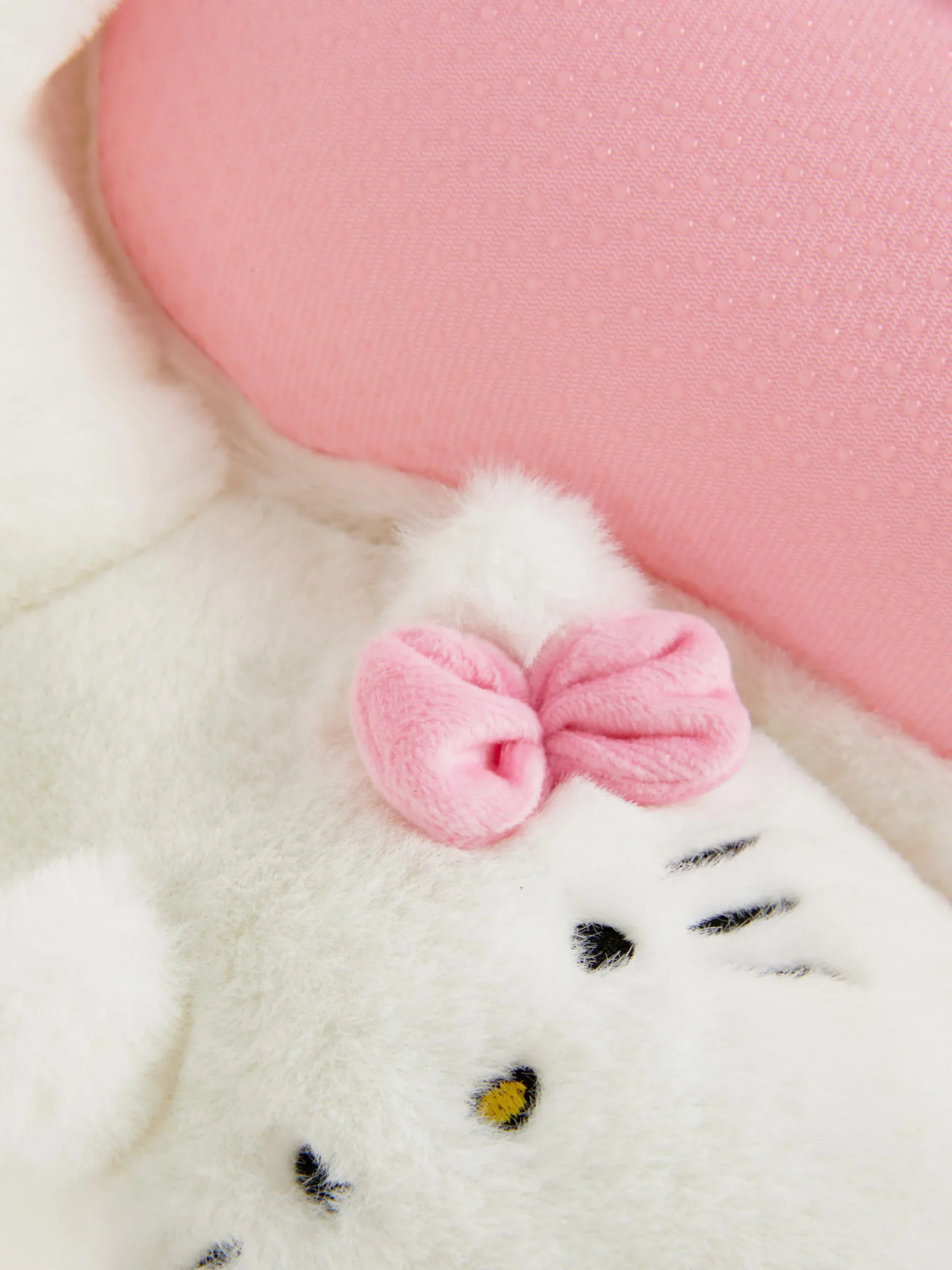 Pantuflas Tipo Patuco De Felpa De Hello Kitty
