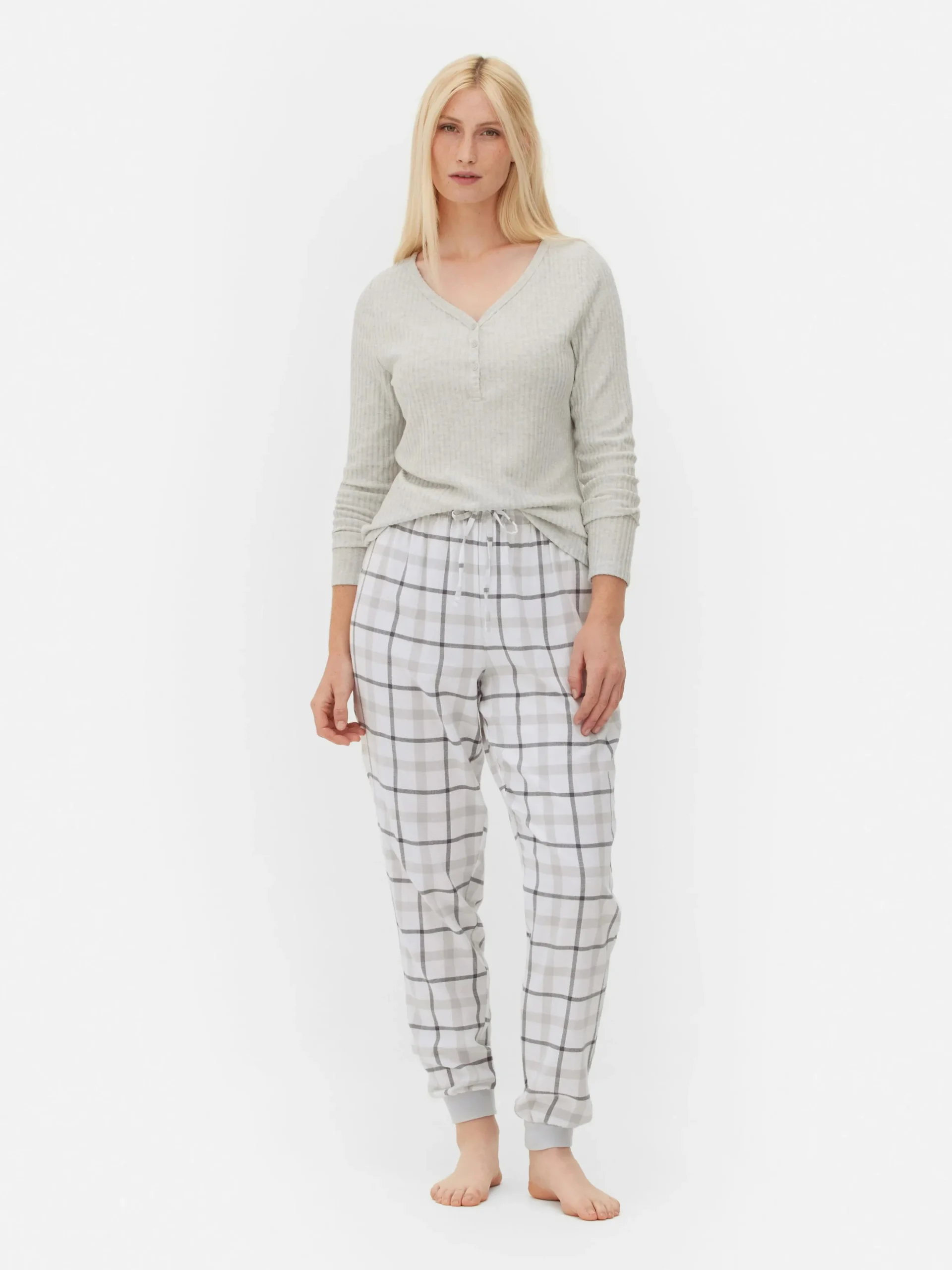 Pijama De Manga Larga Con Pantalones A Cuadros