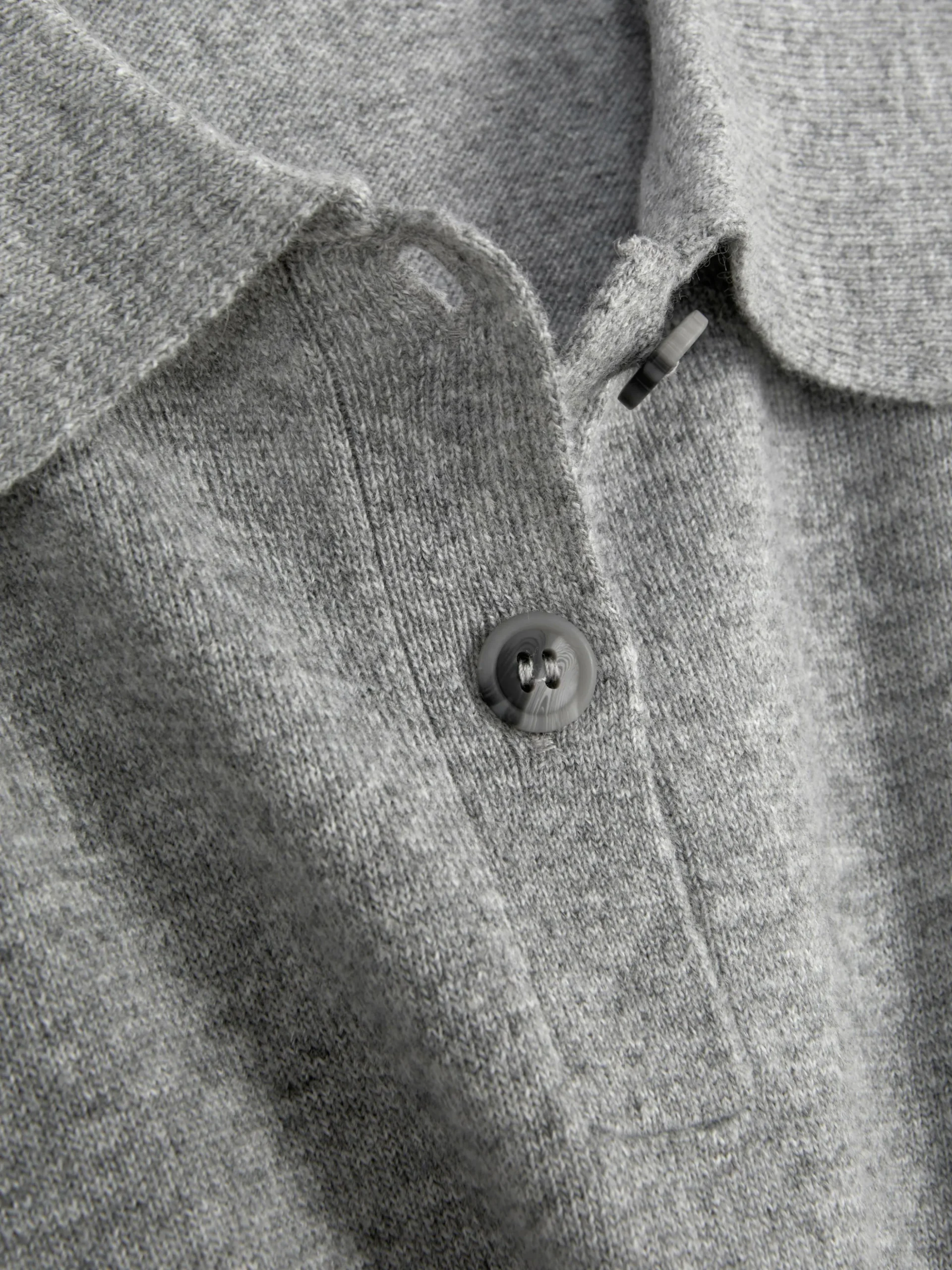 Polo De Punto De Manga Larga Y Con Cuello