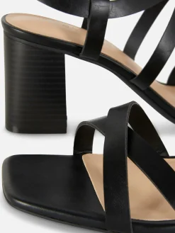 Sandalias De Tacón Grueso Con Tira Cruzada
