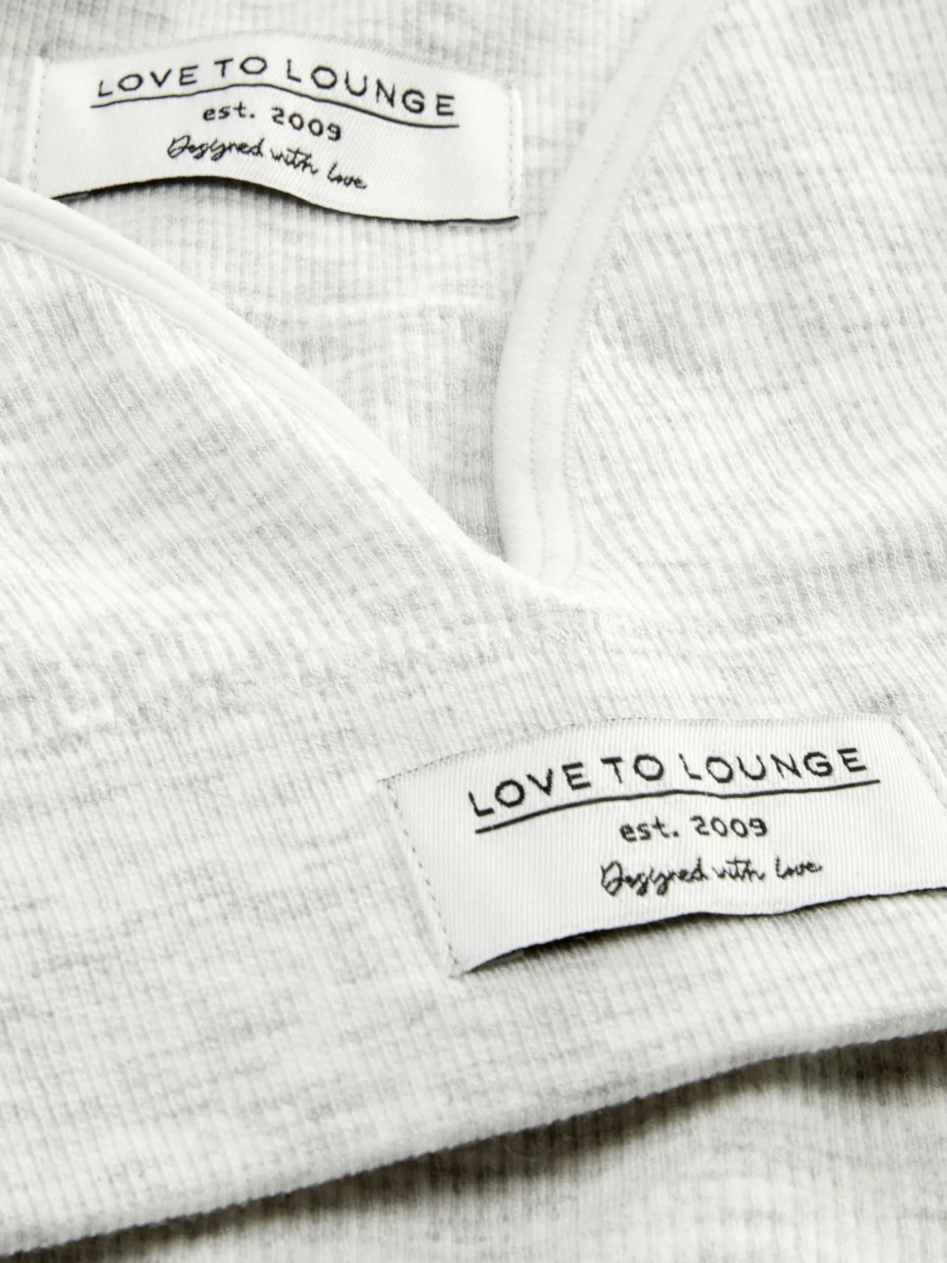 Set De Bralette Y Pantalones Cortos Acanalados