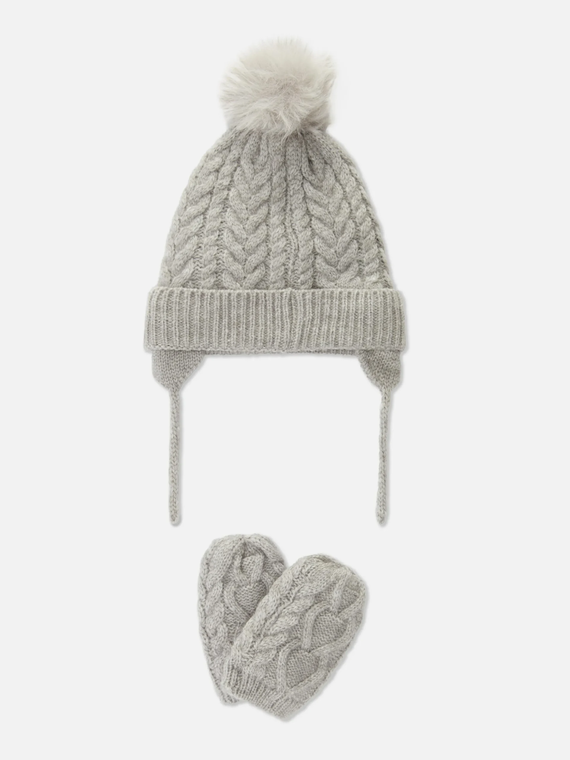 Set De Gorro Y Manoplas De Punto De Ochos
