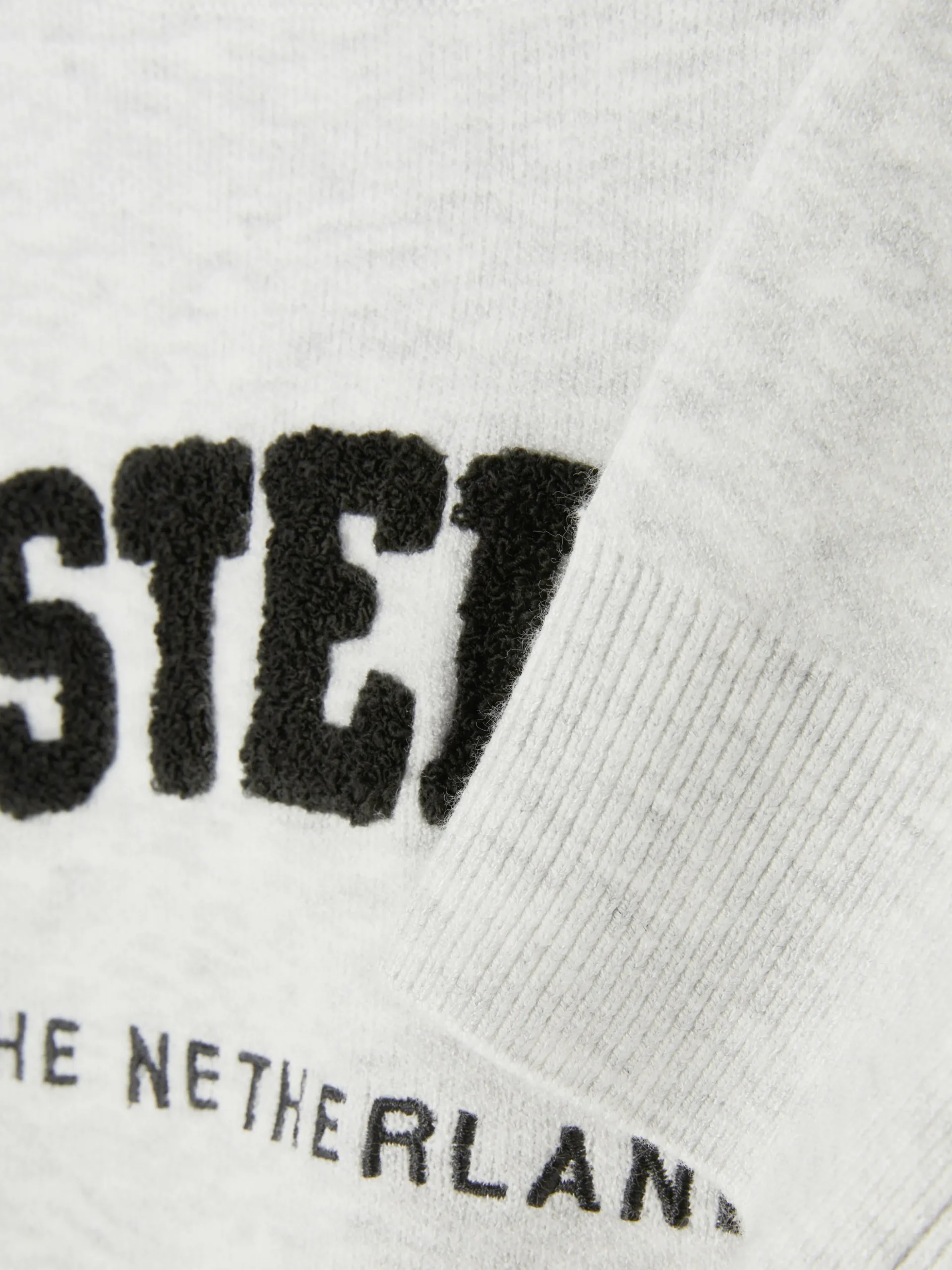 Sudadera Con Mensaje En El Pecho