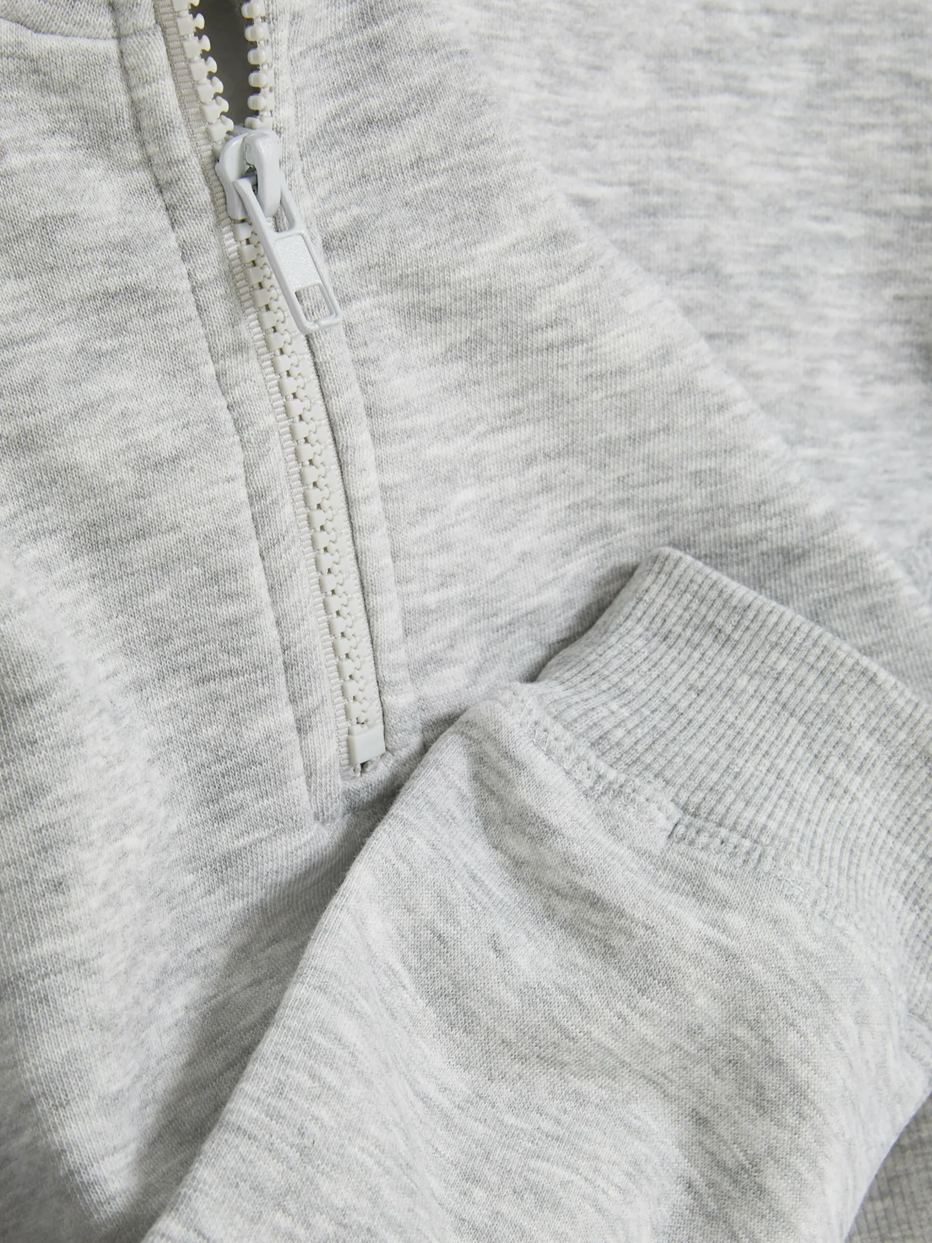Sudadera Corta Con Cuello Chimenea
