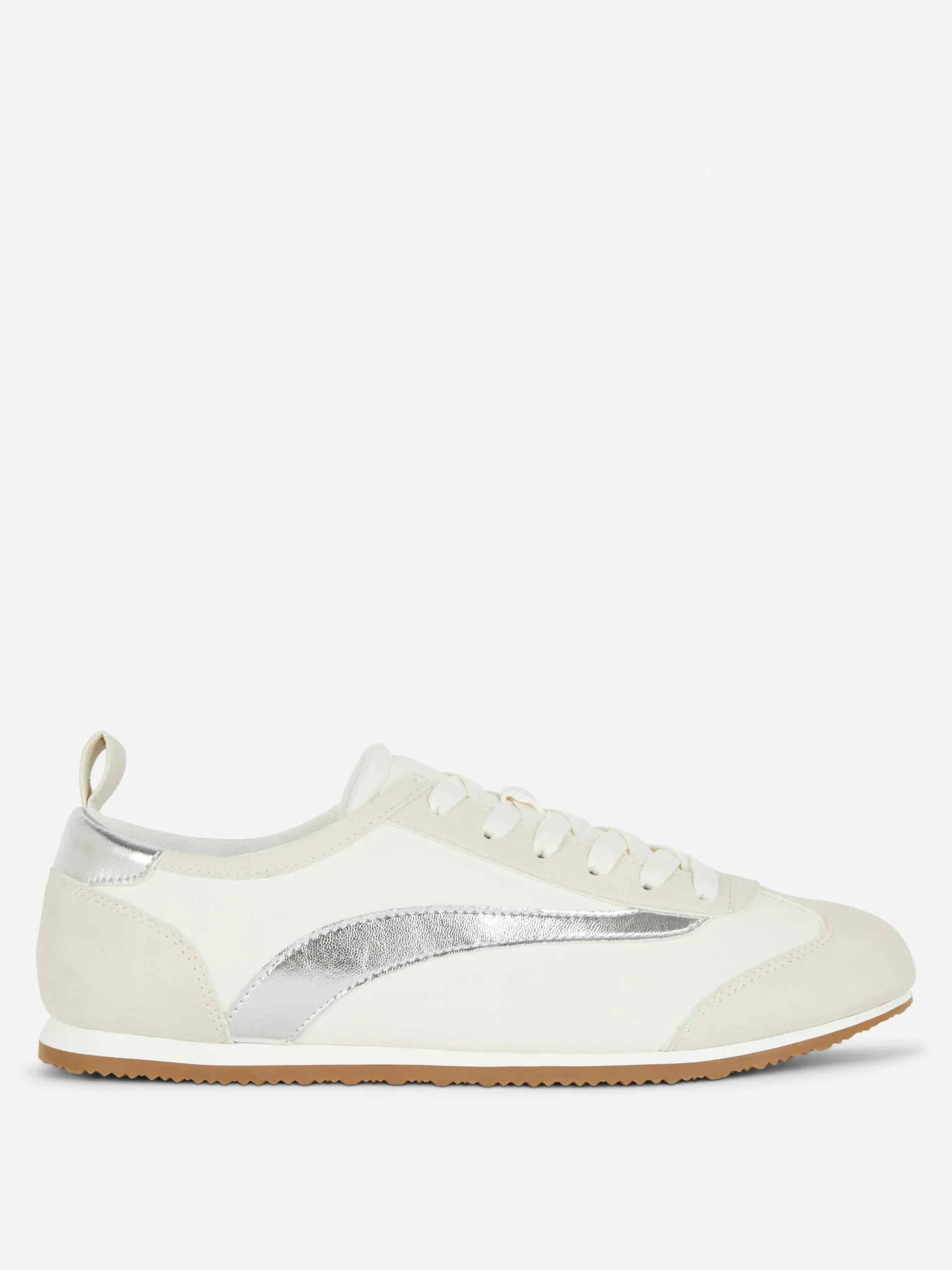 Tenis De Caña Baja Con Cordones
