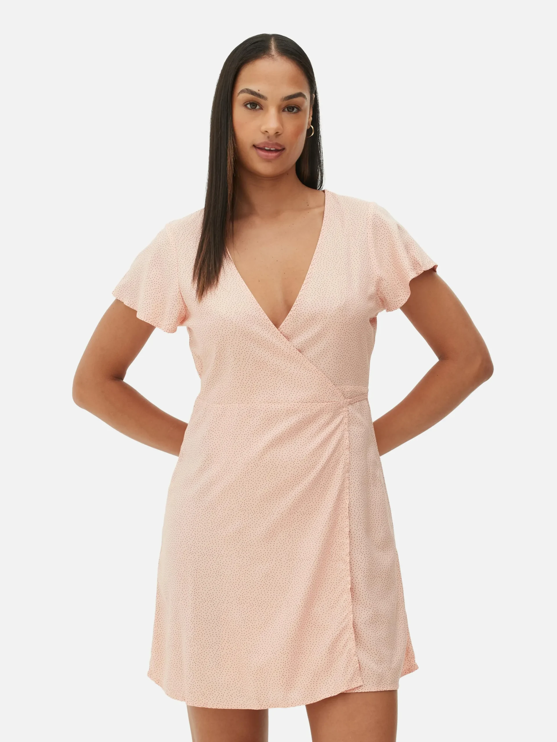 Vestido Corto Cruzado Con Mangas Casquillo